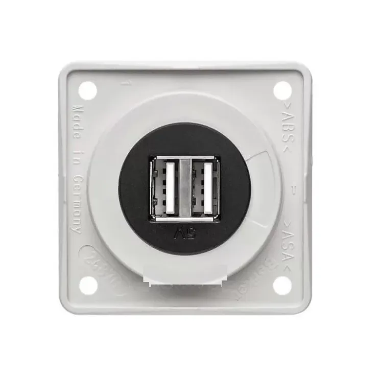 Sale Berker Prise USB double integro