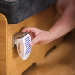 Outlet EUROM Fly Away Plug-in LED