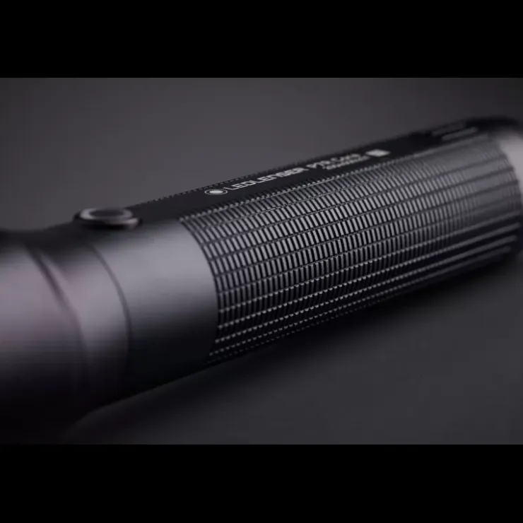 Sale LEDLENSER Lampe de poche P7R Core