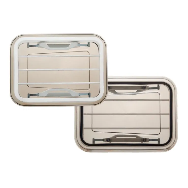 Sale Hartal LIPPERT Lanterneau 500 x 350 avec grille