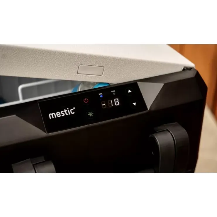 Clearance Mestic Cool Box MCCHD-45 AC/DC